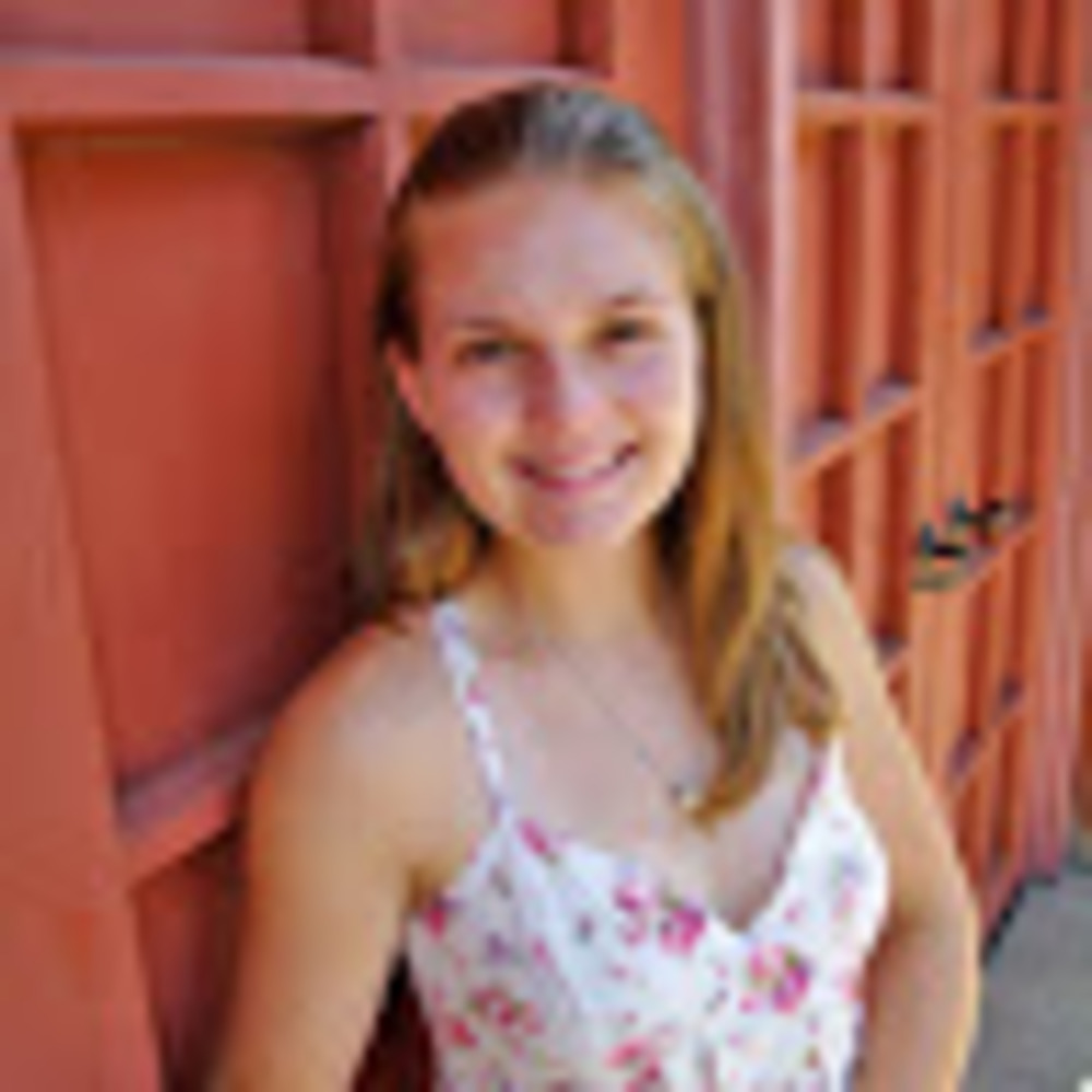 Meet your Posher, Elise